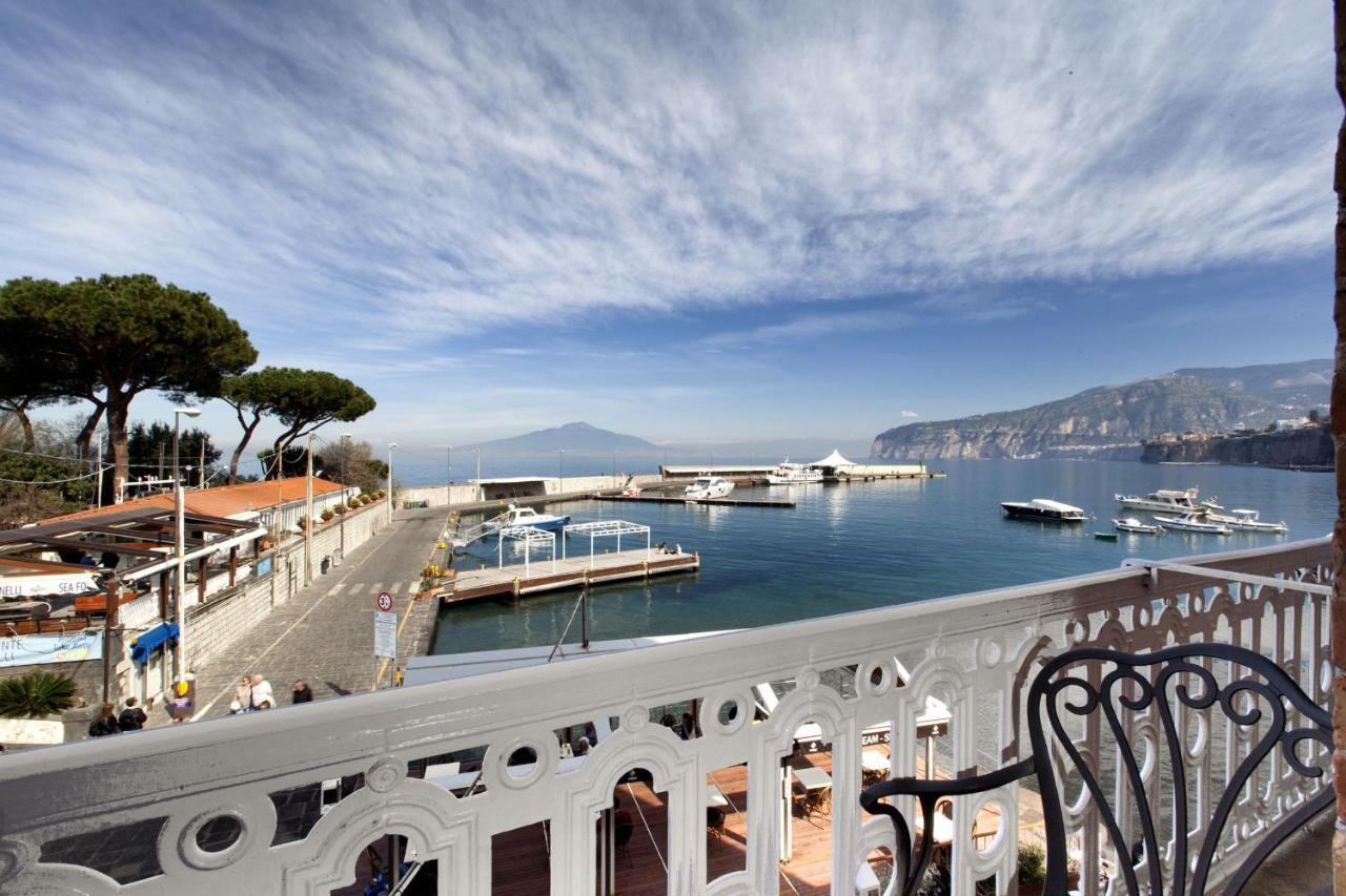 - La Terrazza Sul Porto Sorrento