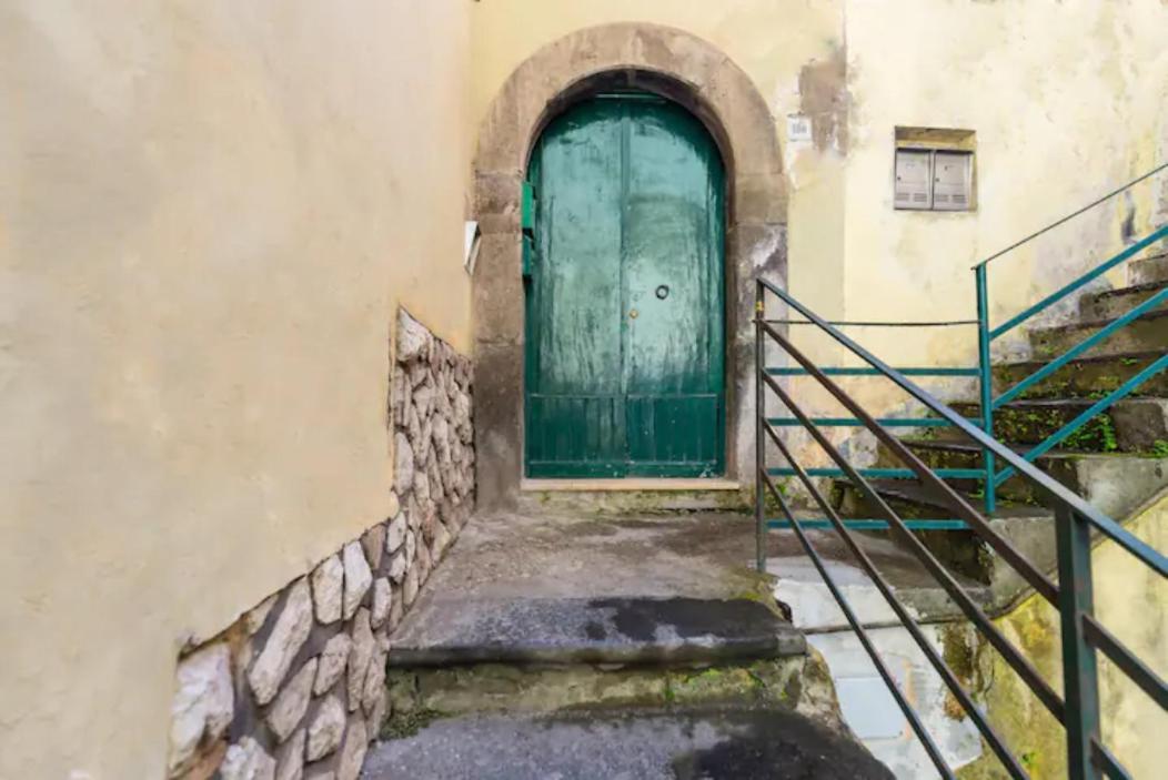 Elan In Apartment Sorrento