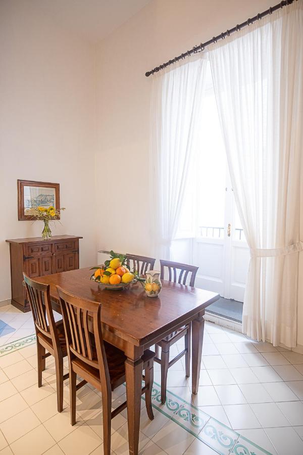 Antico Palazzo Scala Apartment *