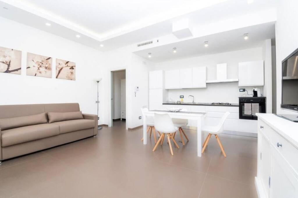 Garden Apartment *
