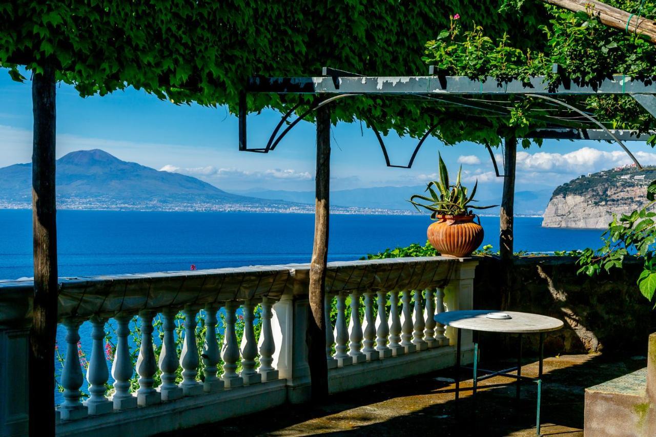 Villa Donna Elisa *