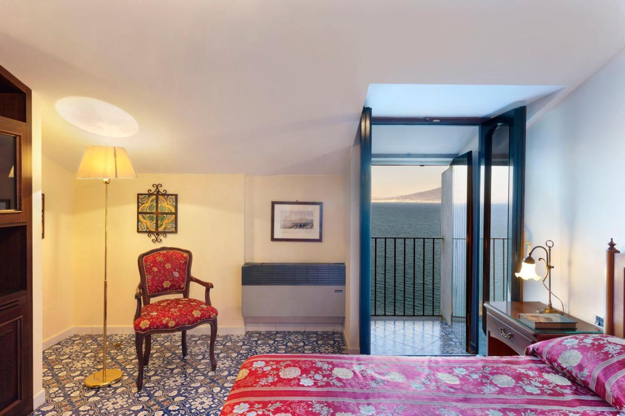Hotel La Tonnarella 4*