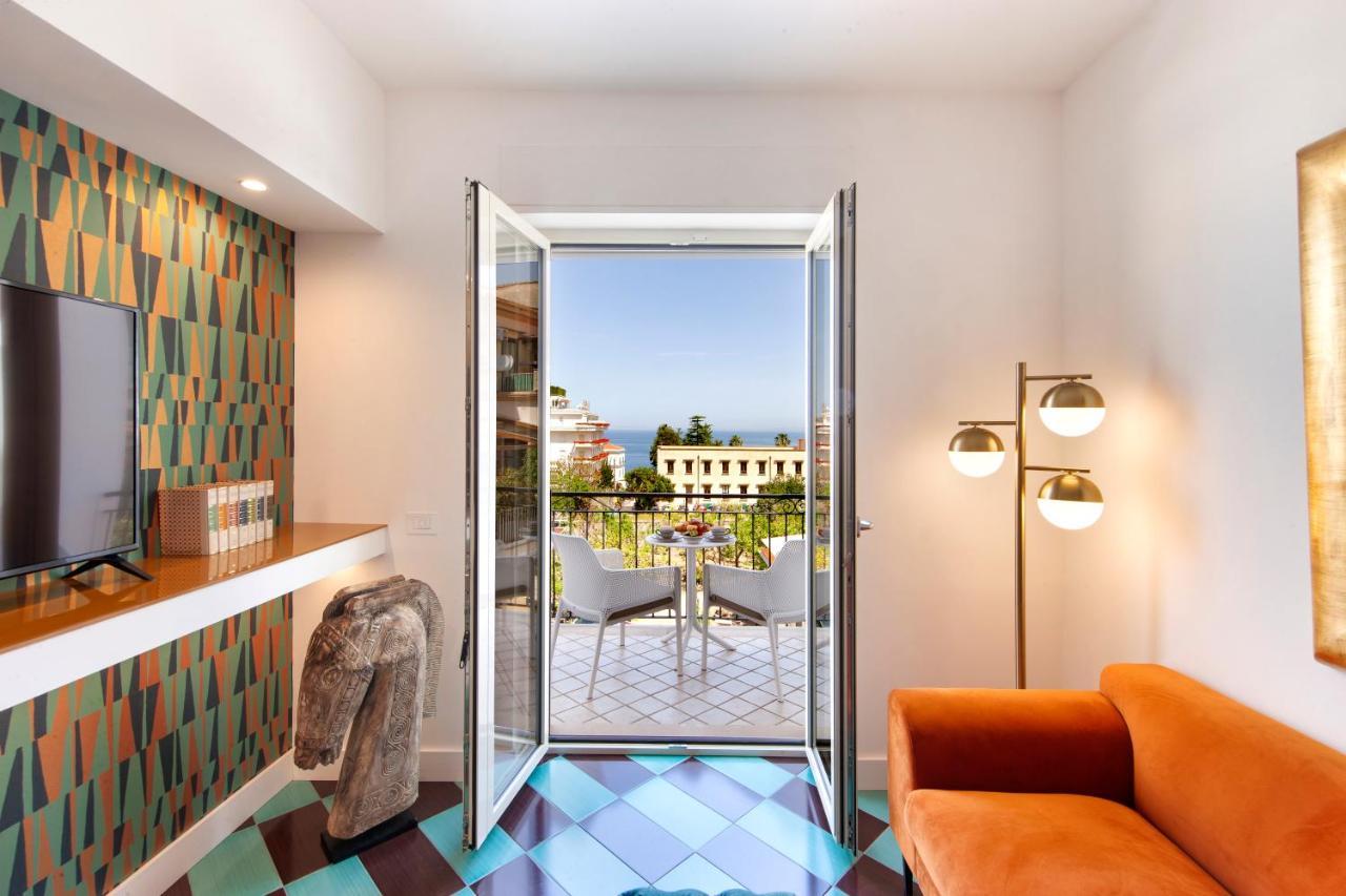The Literary House Apartment