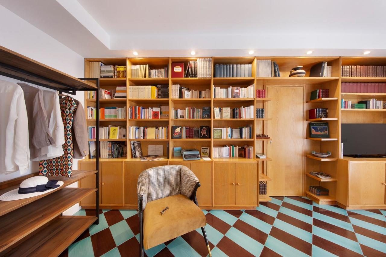 The Literary House Apartment