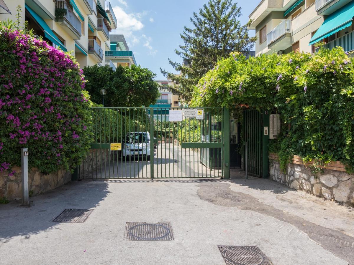 Azzurro Park - De Vivo Realty * Sorrento