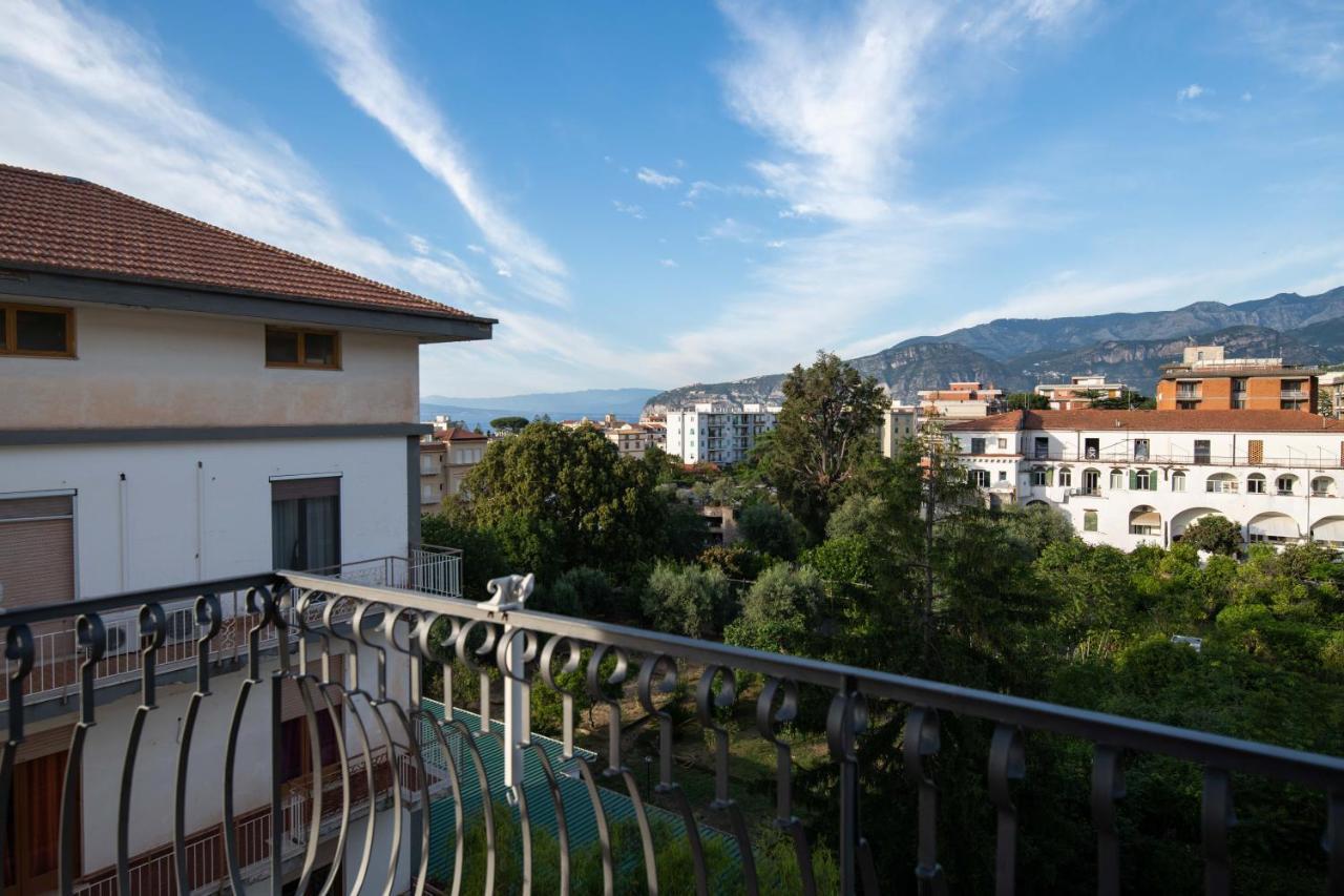 La Deliziosa Flat With Pool & Terrace Apartment Sorrento