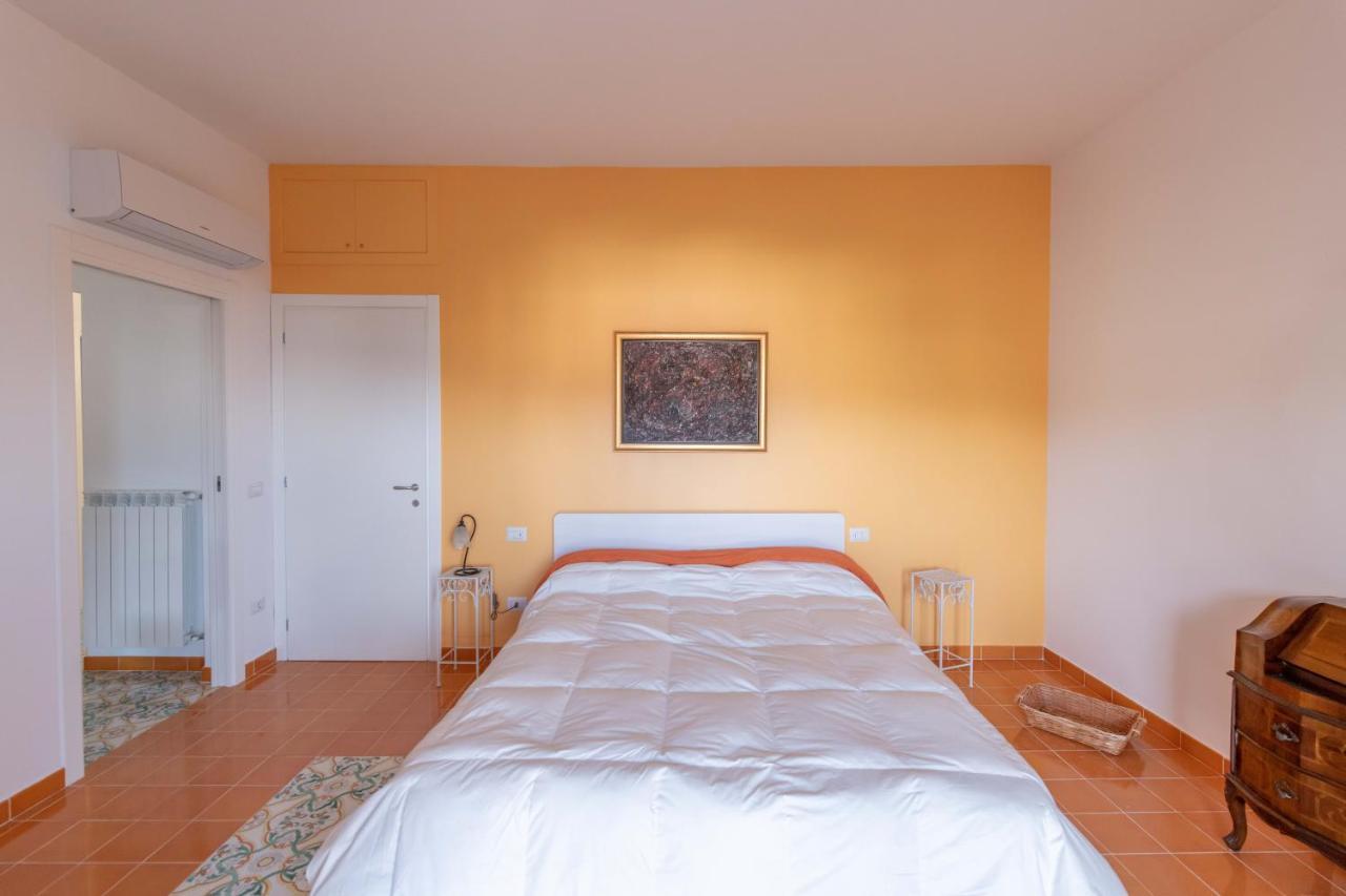 Apartment La Deliziosa Flat With Pool & Terrace