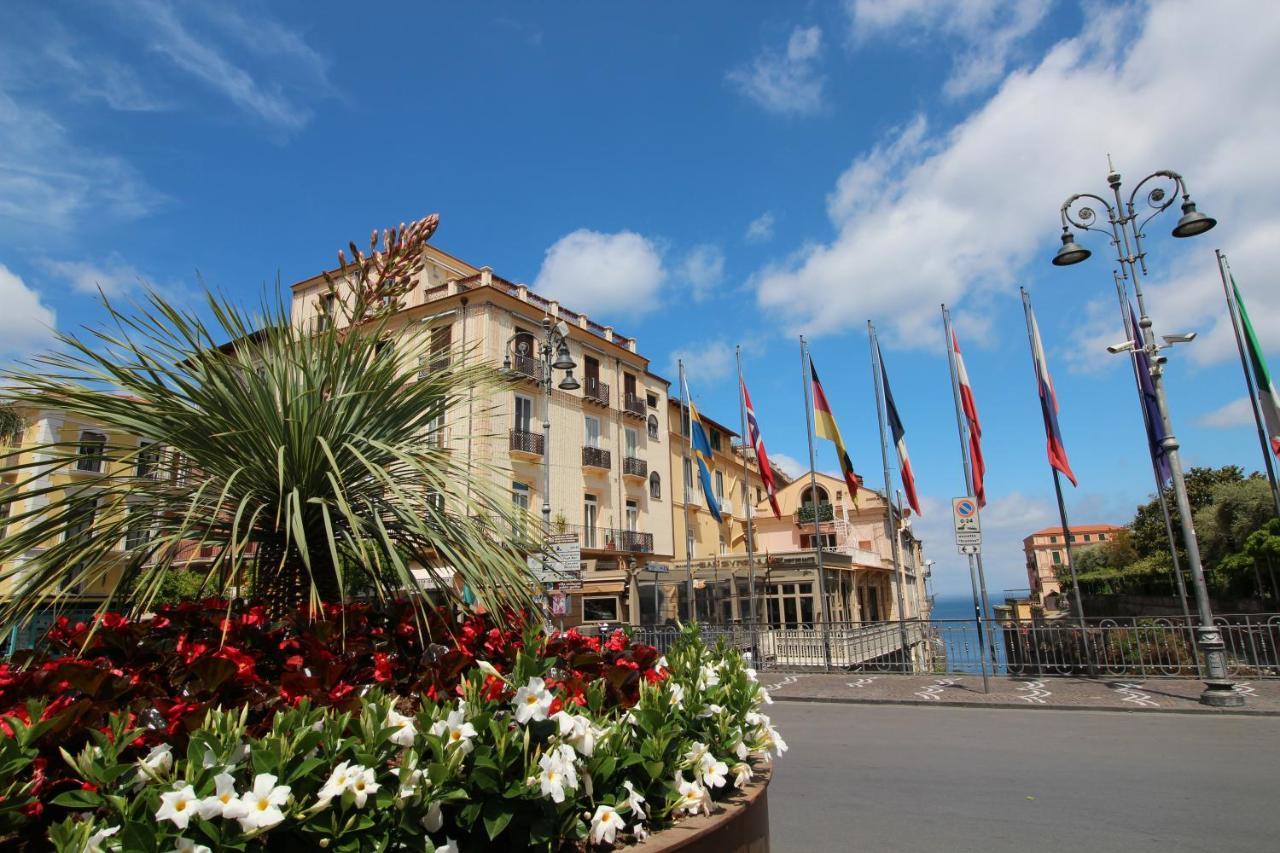 Piazza Tasso Max 1 Sorrento