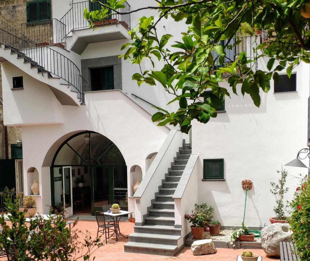 Sweet Bed & Breakfast 3*