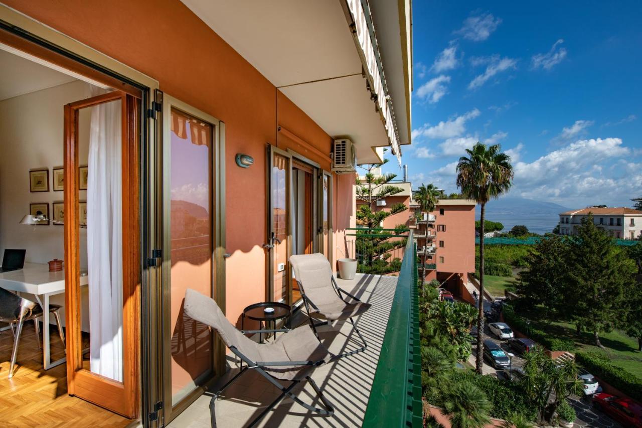 Sorrentovibes - Centre With Amazing View Terraces Apartamento *