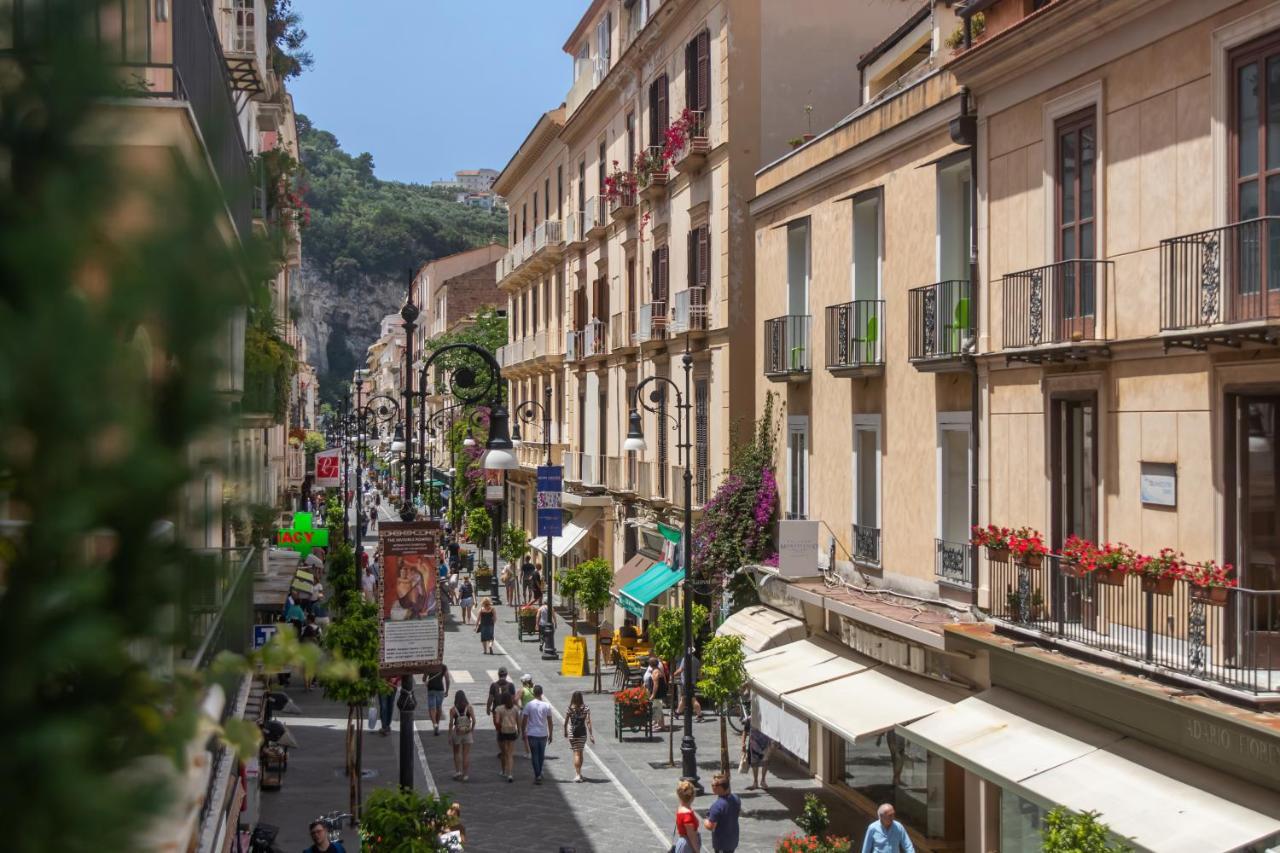 Comfy 4 Sleeps Right In The Centre Sorrento