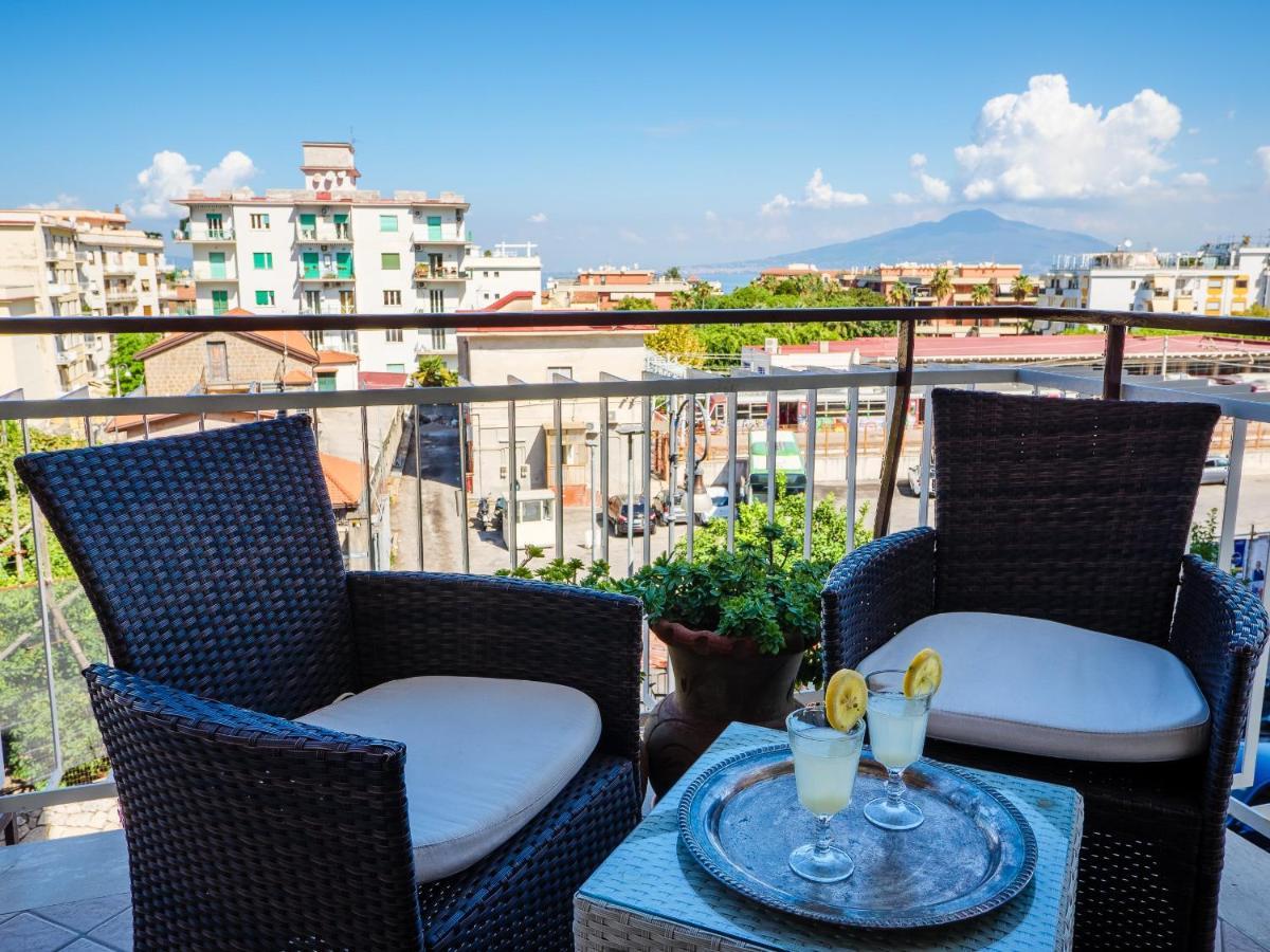 Aranci 67 - Centre And Vesuvius View Appartement