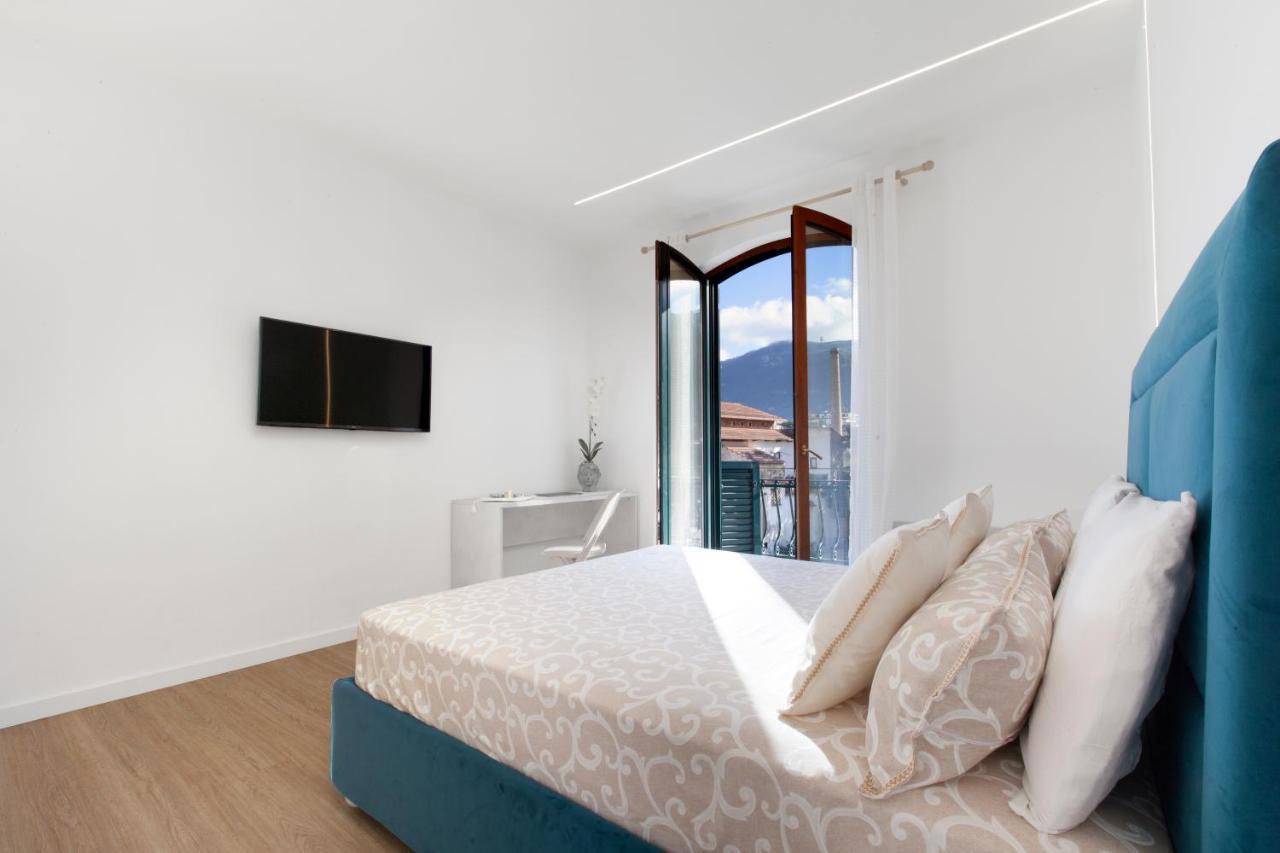 Sara Luxury 1 *
