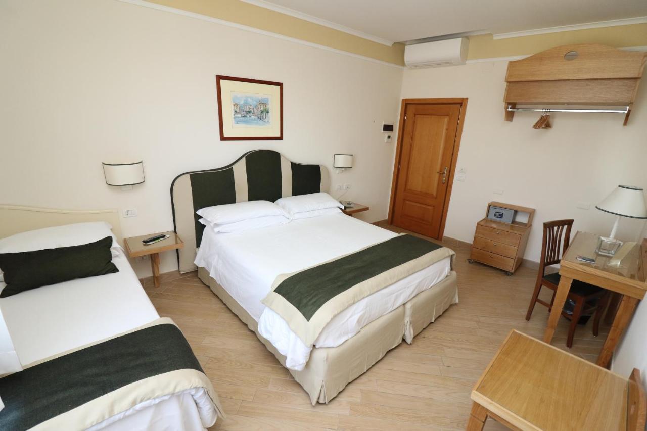 Tourist Hotel 3*