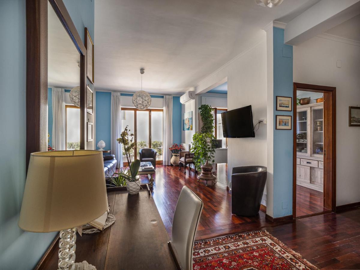 La E Bella - De Vivo Realty Apartment *