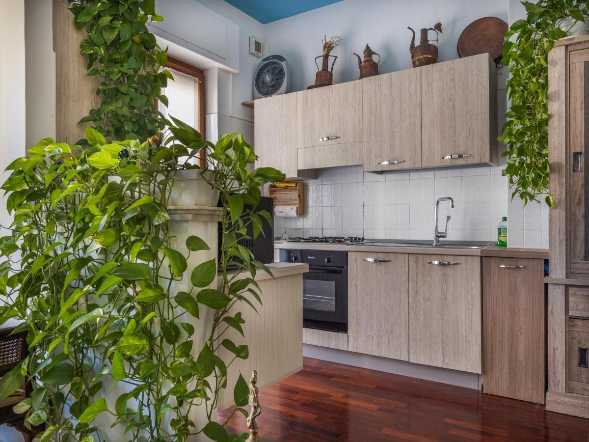 La E Bella - De Vivo Realty