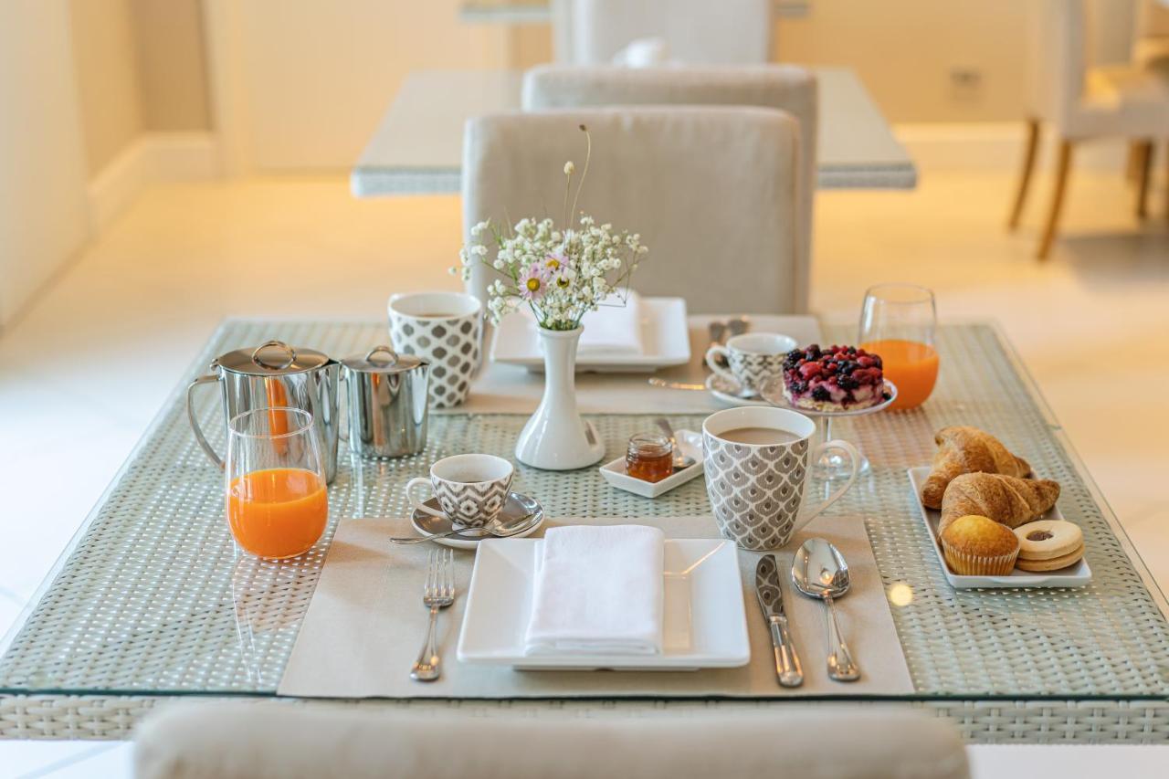 Capri 4*