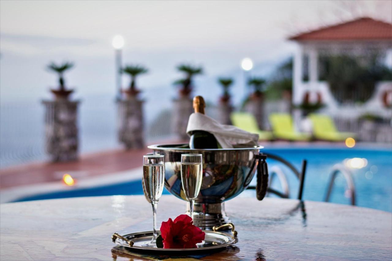 Sara- Sea View Pool Villa *