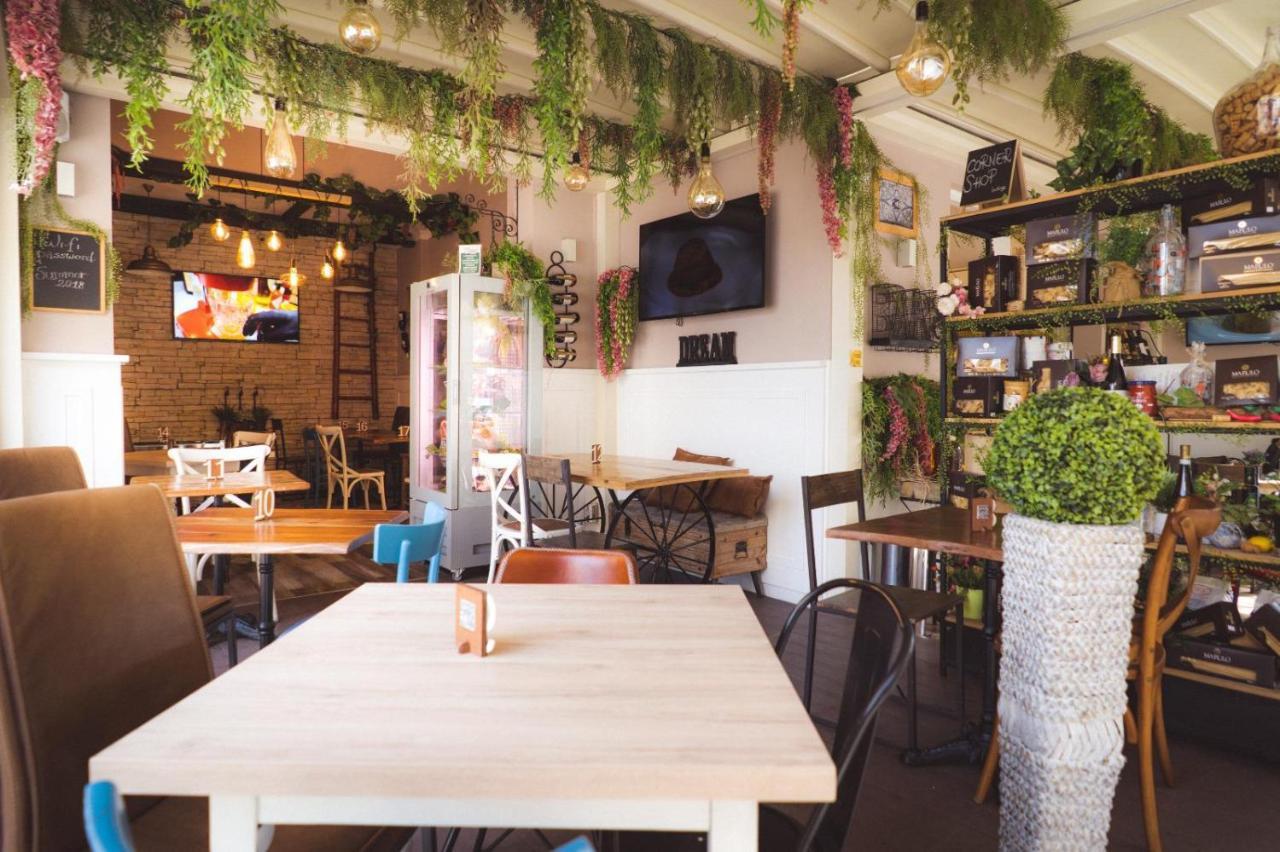 Le Sirene Hostel