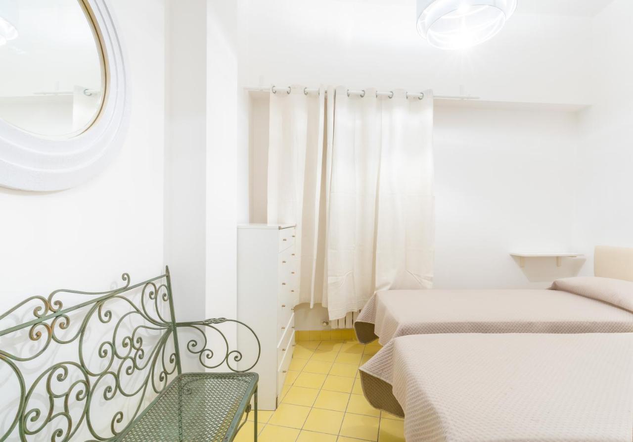 Apartment Pool Sorrento