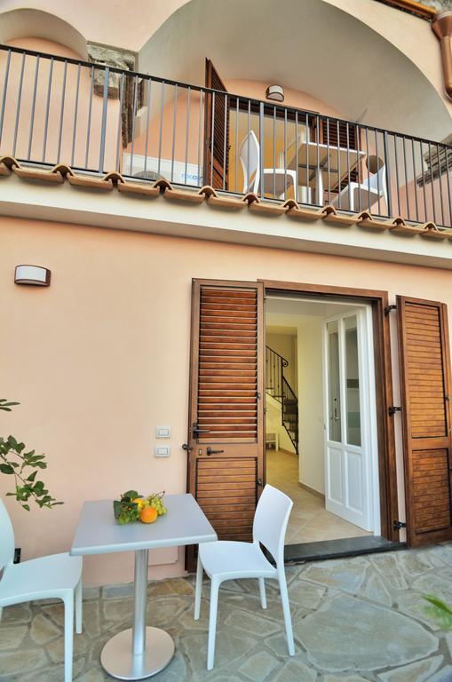 Lemon Flats Sorrento
