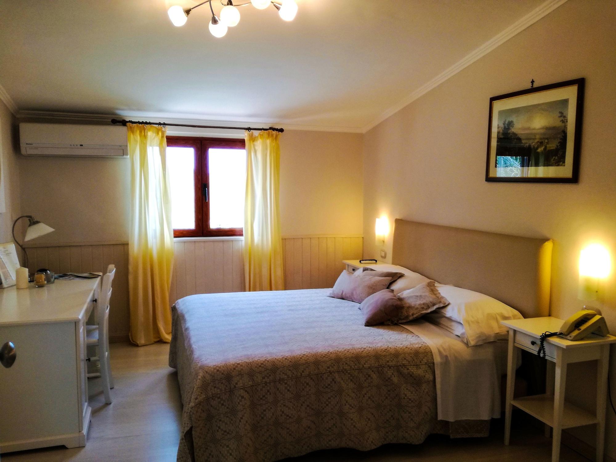 Fiorita Hotel 3*