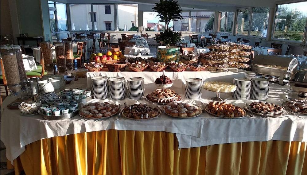 Grand Vesuvio Hotel