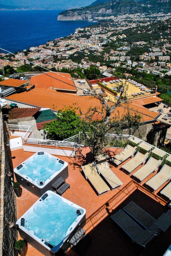 Hotel Fiorita