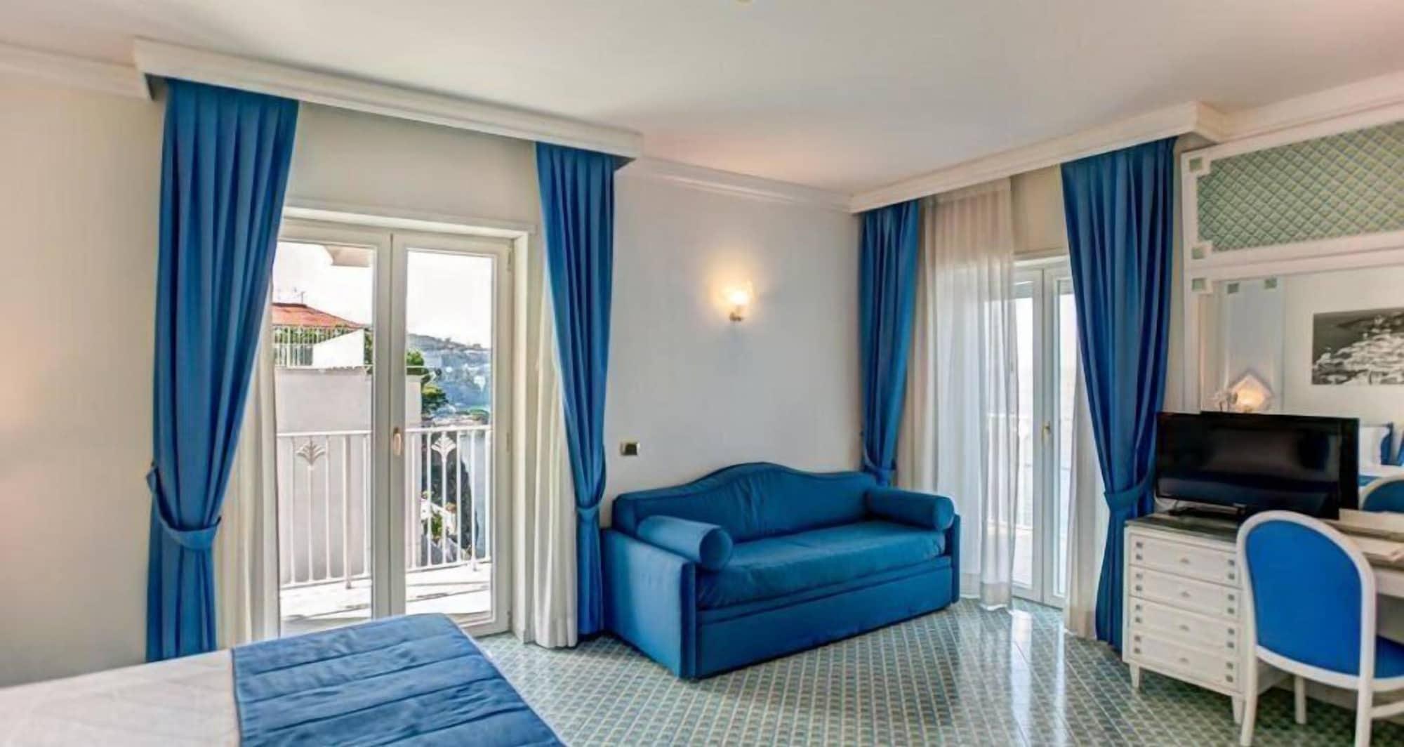 Grand Riviera