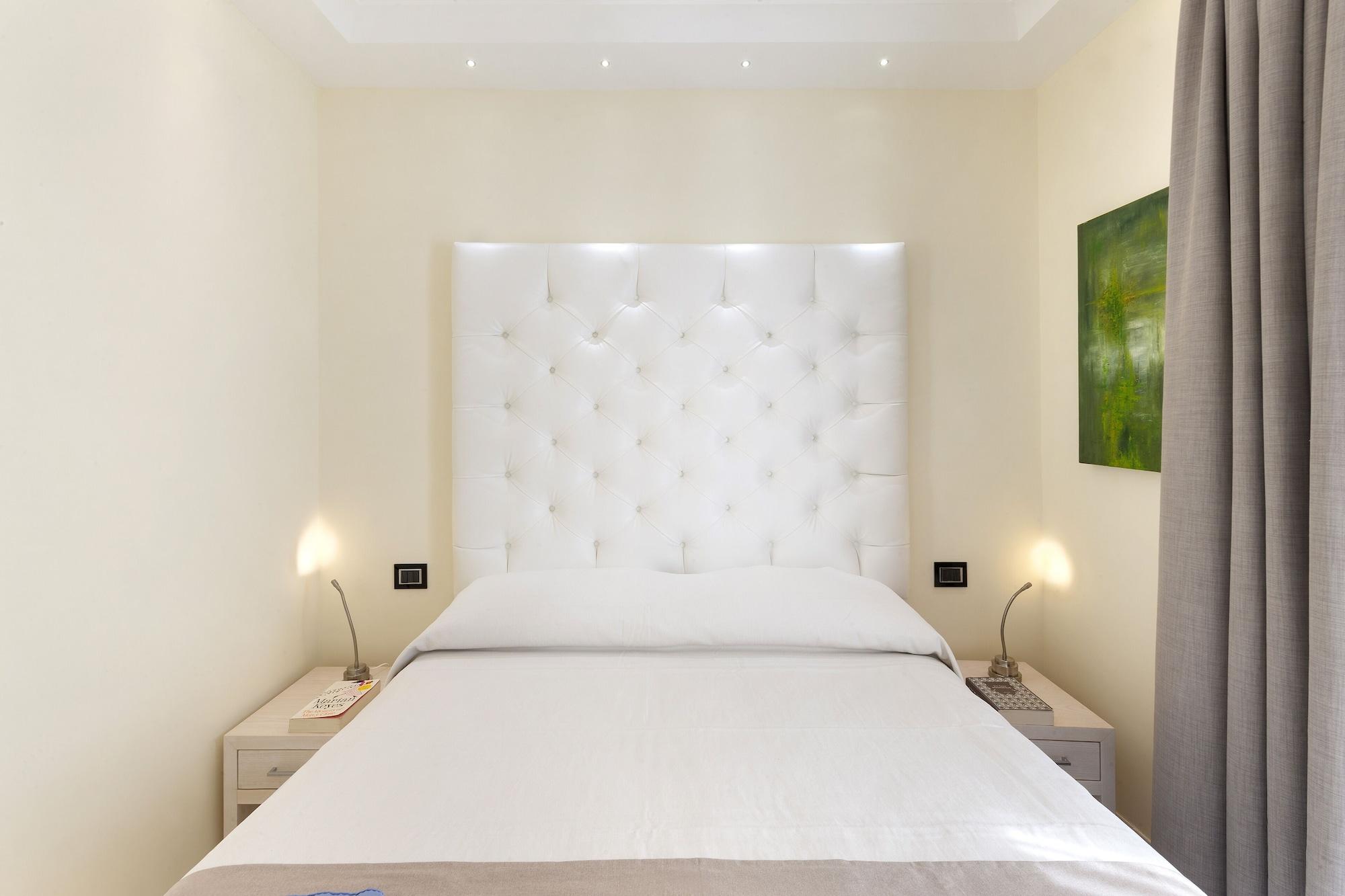 Palazzo Tritone & Abagnale Bed & Breakfast 3*