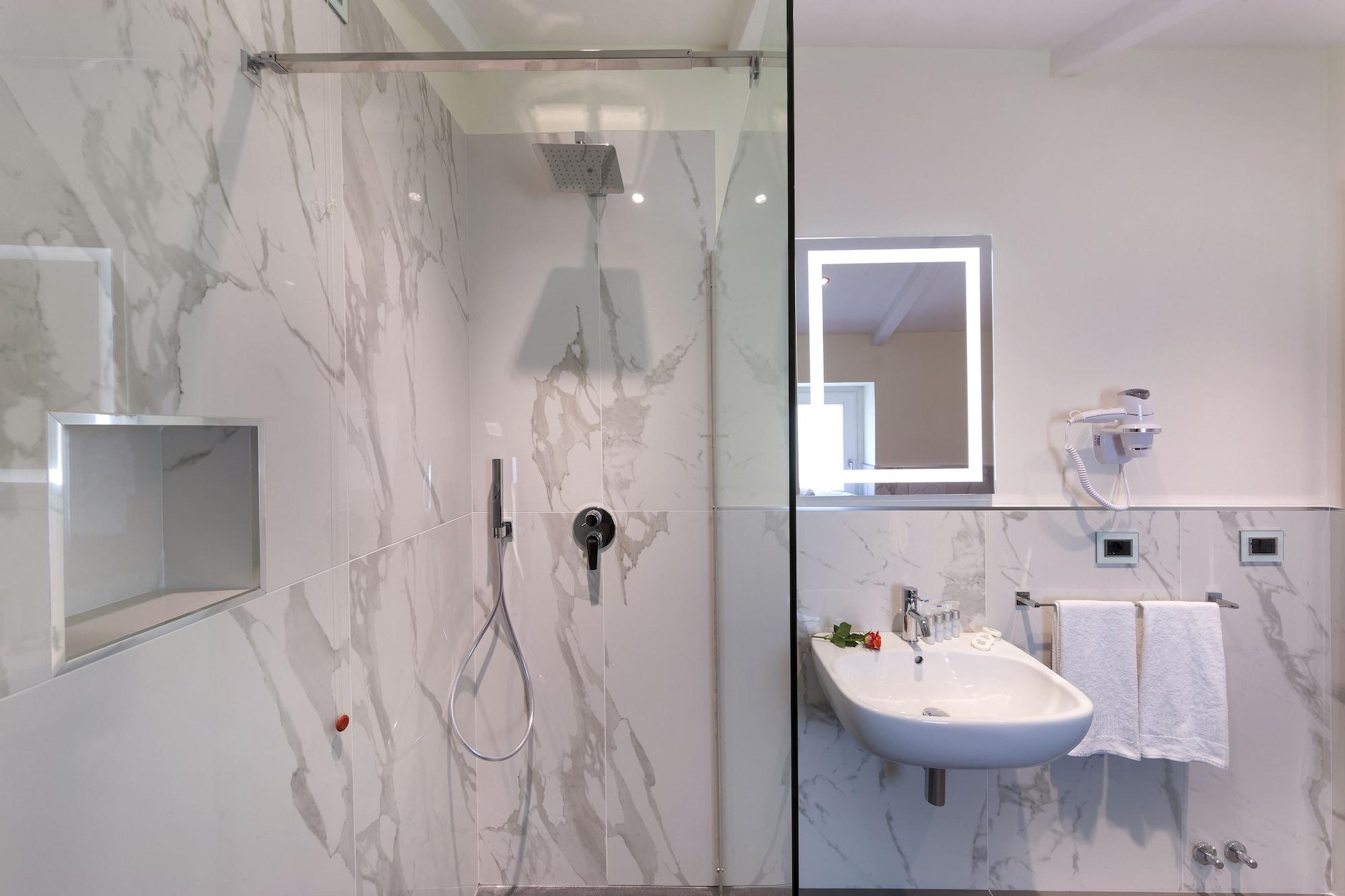 Palazzo Tritone & Abagnale Bed & Breakfast