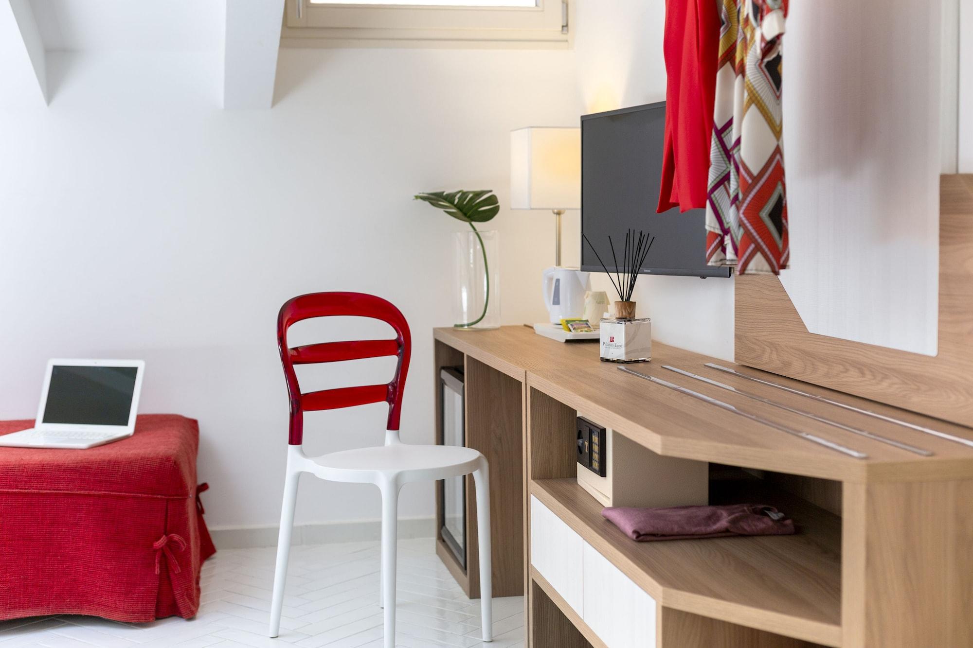 Palazzo Tasso Bed & Breakfast 2*