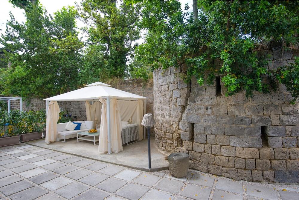 Bed & Breakfast Relais Correale & Garden