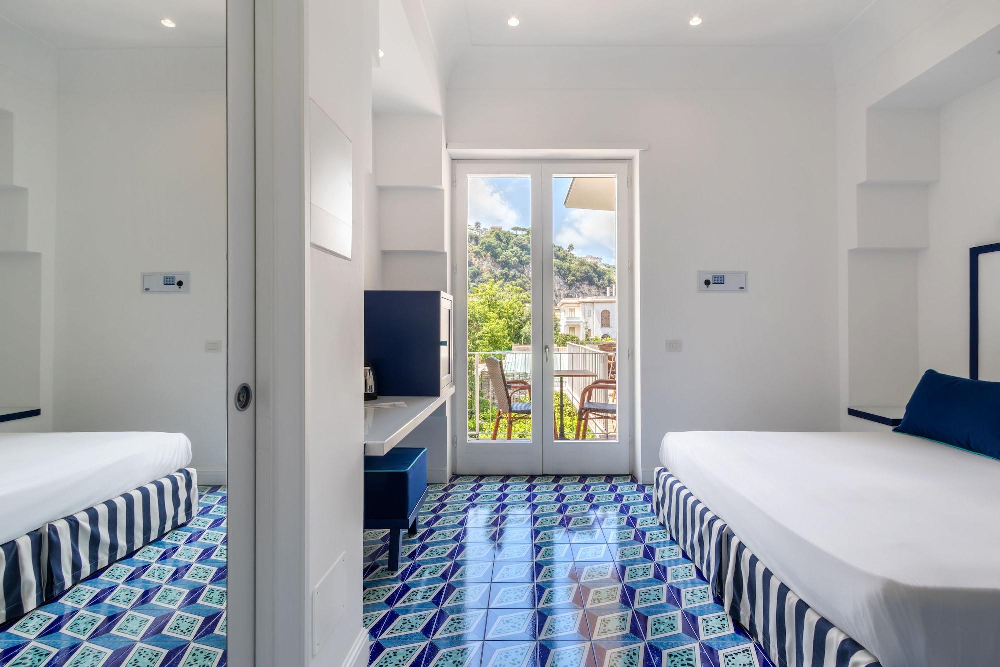 Mignon Meuble Hotel 3*