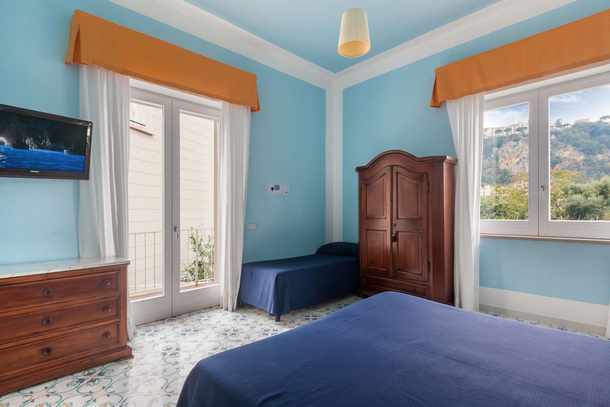 Mignon Meuble Hotel