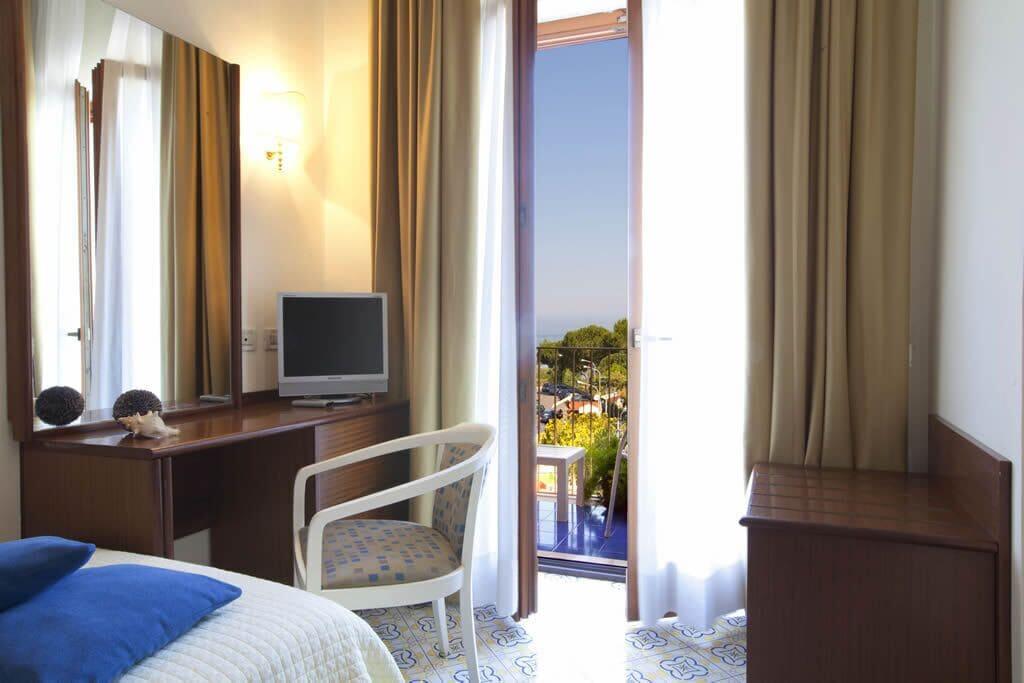 Tirrenia Hotel