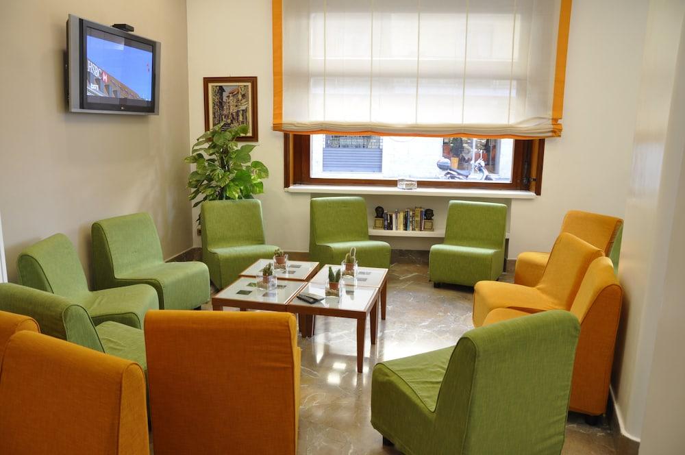 Tourist Hotel
