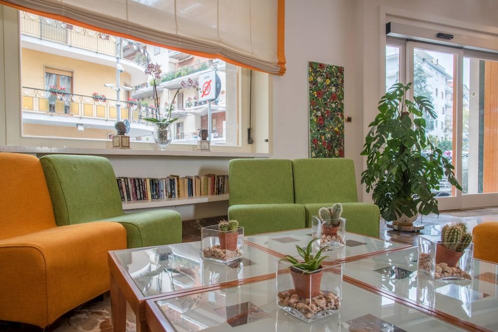 Tourist Hotel