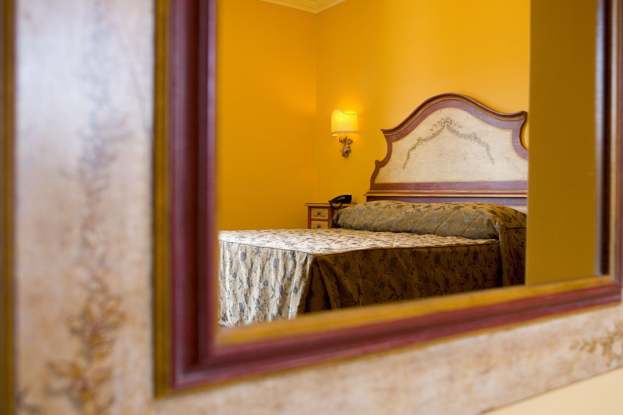 Palazzo Guardati 4*