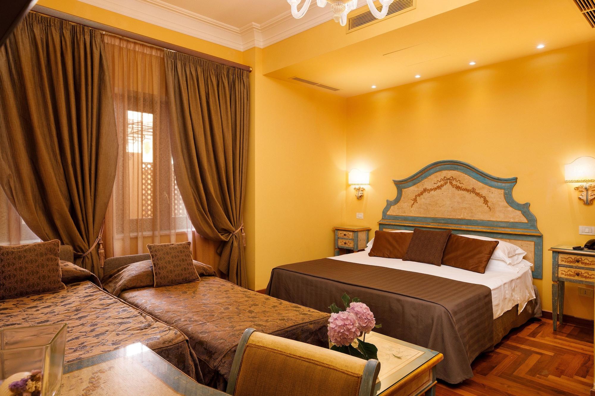 Palazzo Guardati Hotel