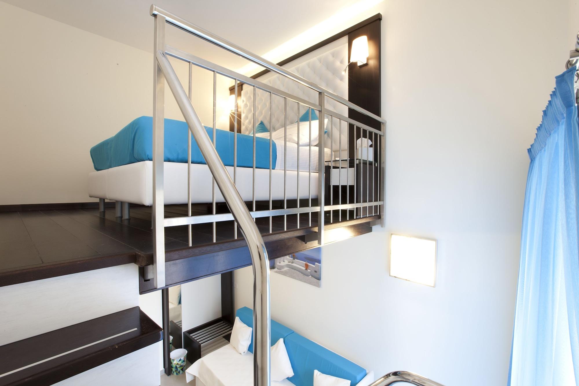Flats Aparthotel 2*