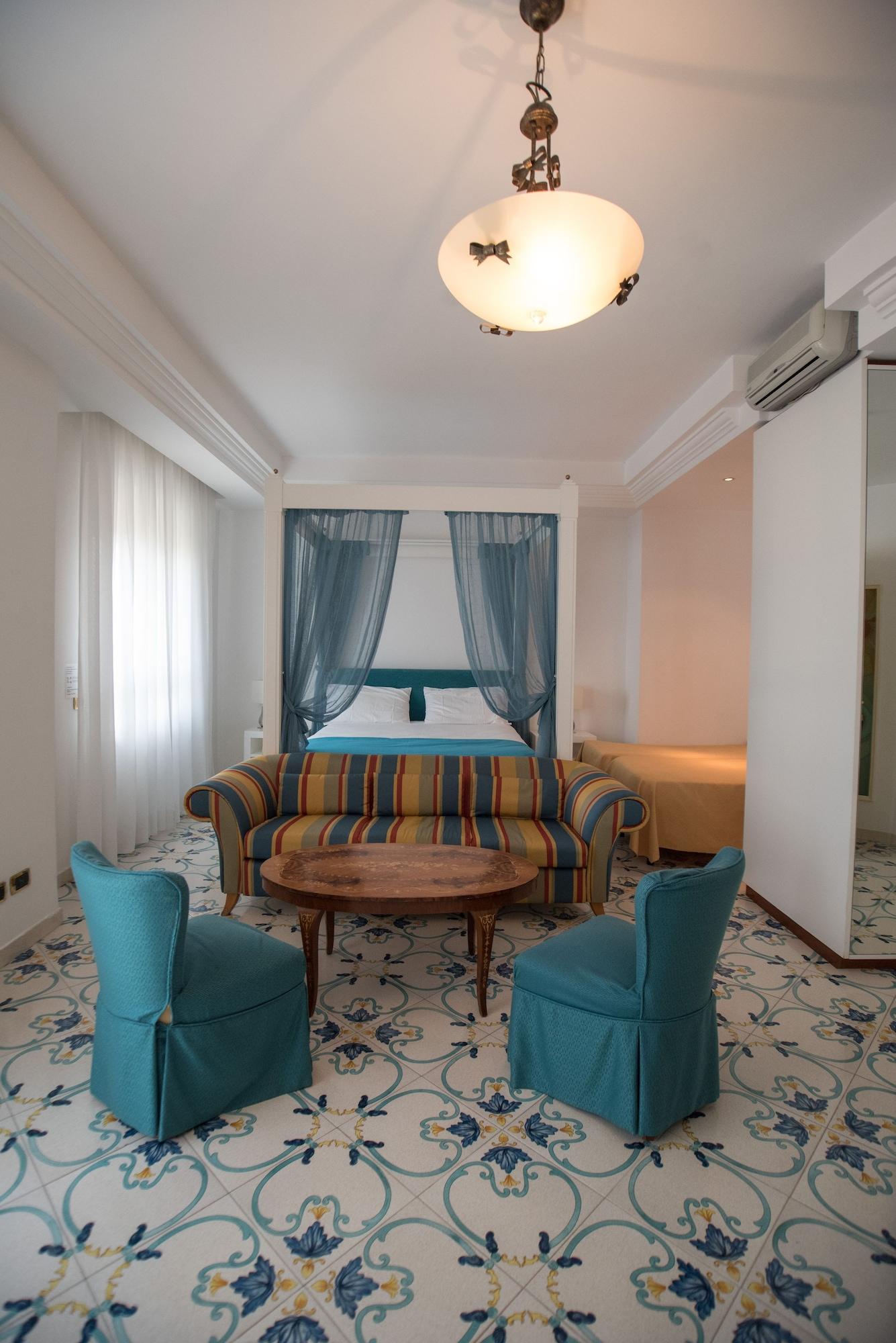 Hotel Maria 4*