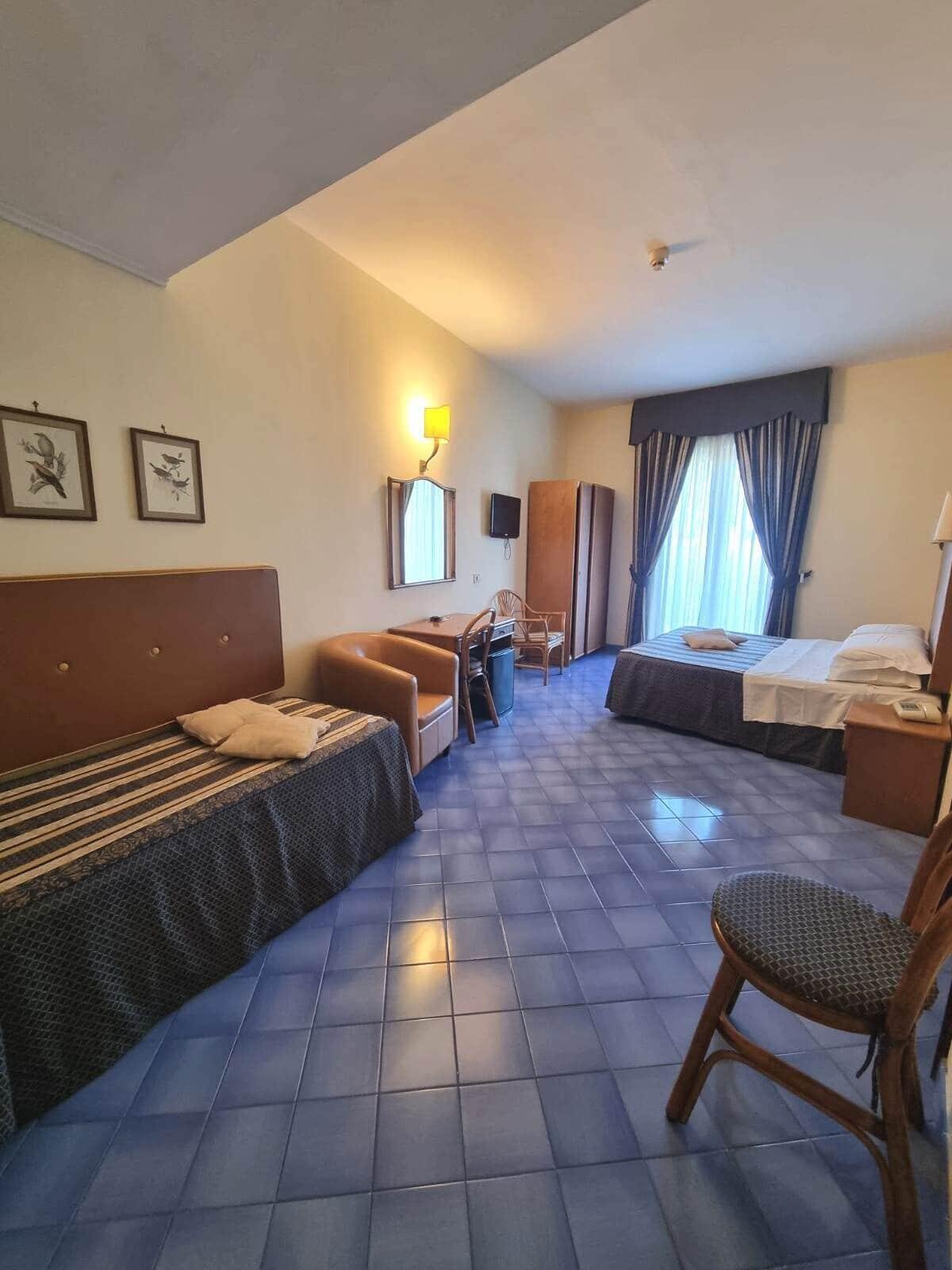 Hotel Girasole 3*