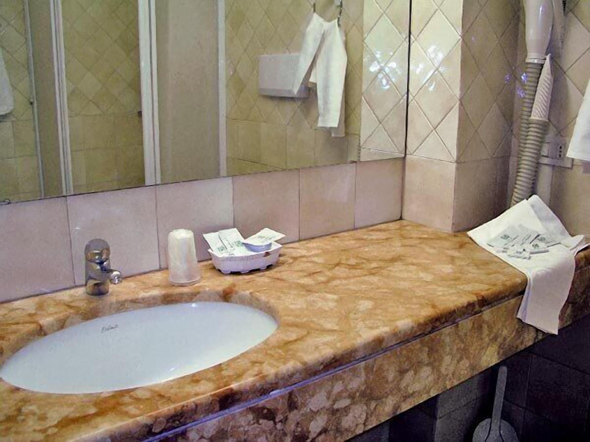 Hotel Girasole