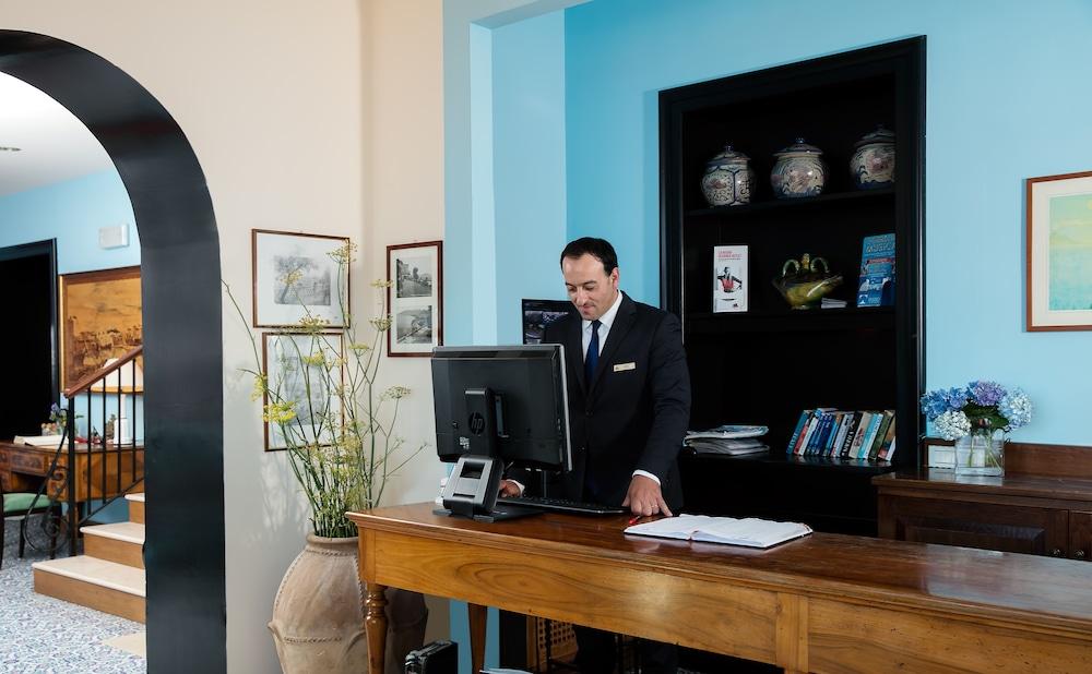 Minerva Hotel 4*