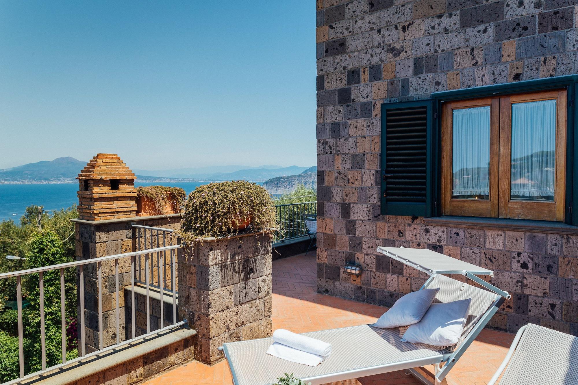 Villa Carolina Sorrento Private Heated Mini Pool And Sea View Sorrento