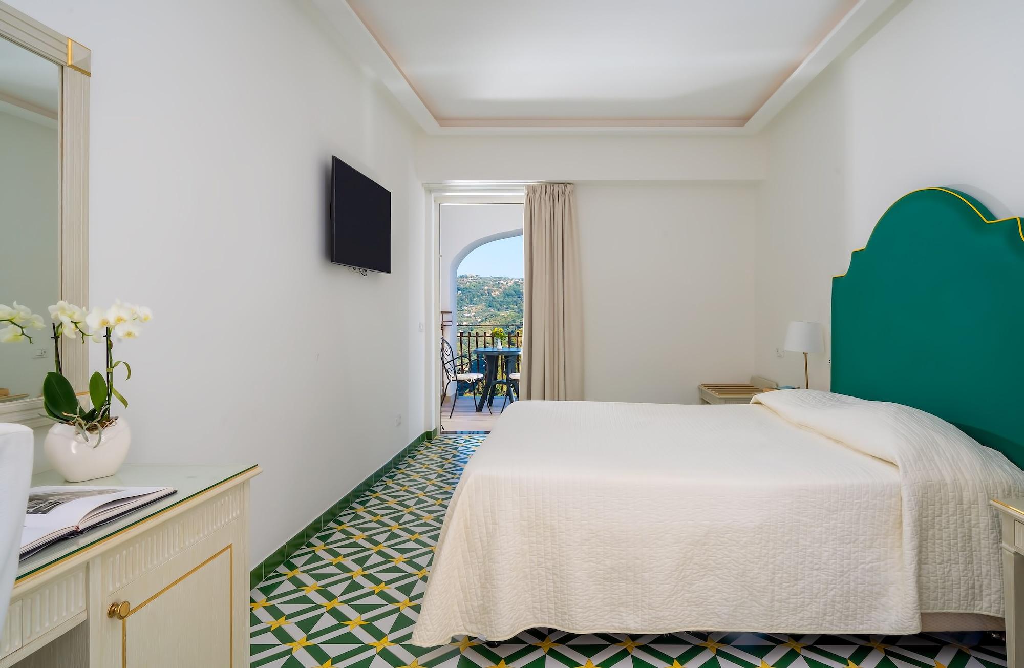 La Vue D'or Hotel 4*