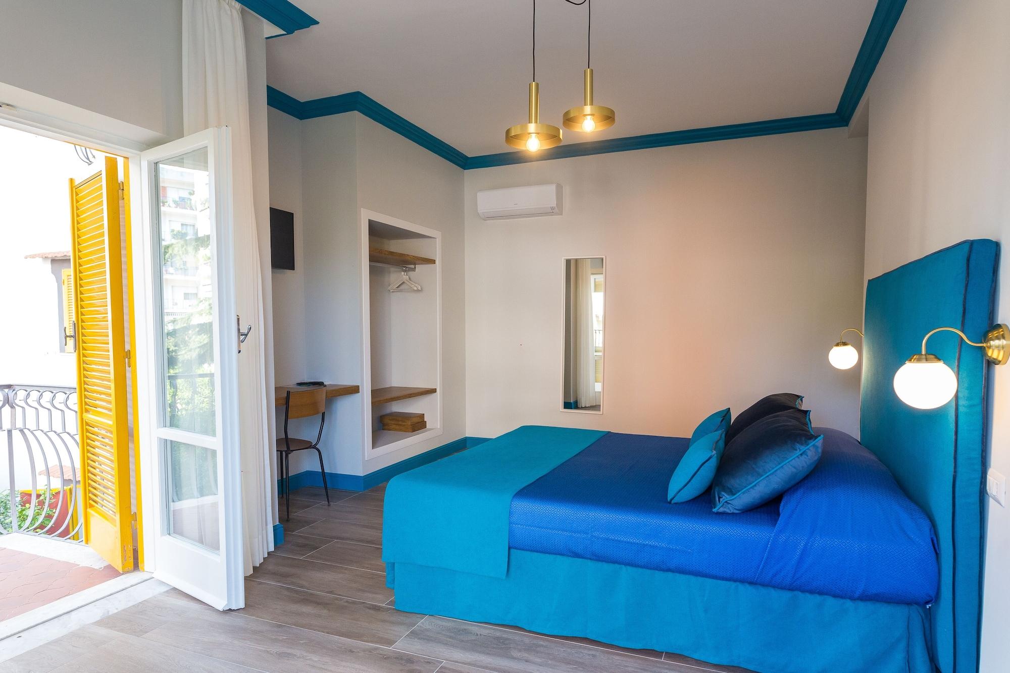 Pool&suites Guest house 3*
