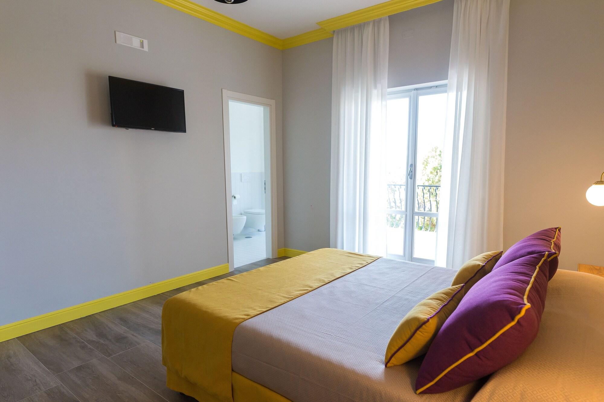 Pool&suites 3*