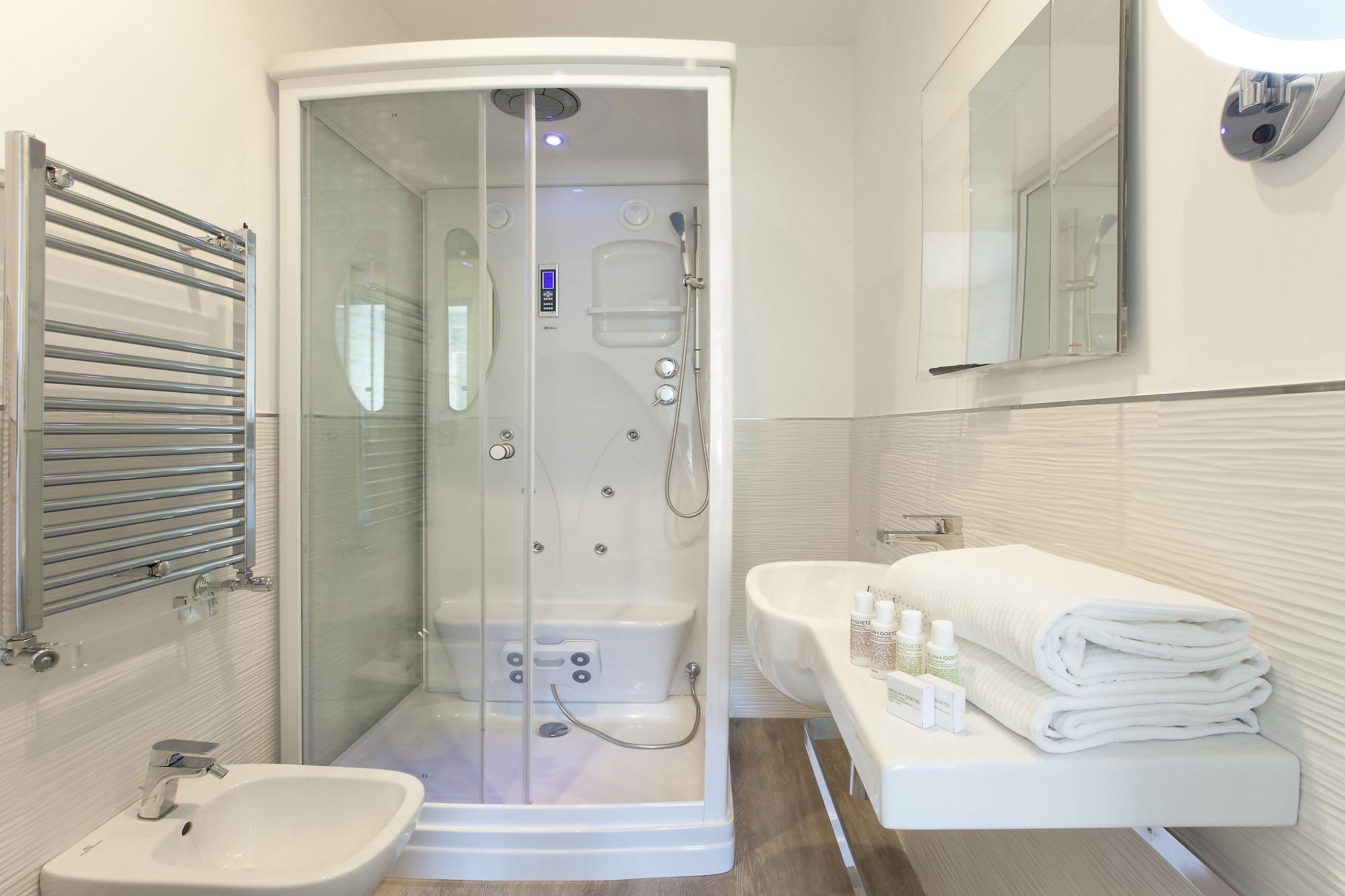 Bed & Breakfast Vhome 4*